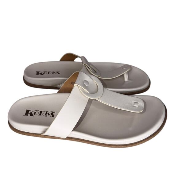 Korks Audie Thong Clean White Cream Sandals Size 8 Like New Beach Flip Flops - Picture 1 of 8